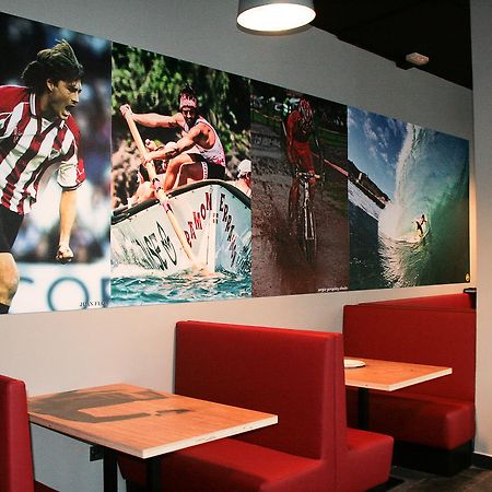 Mundaka Hostel & Sports Cafe Екстериор снимка