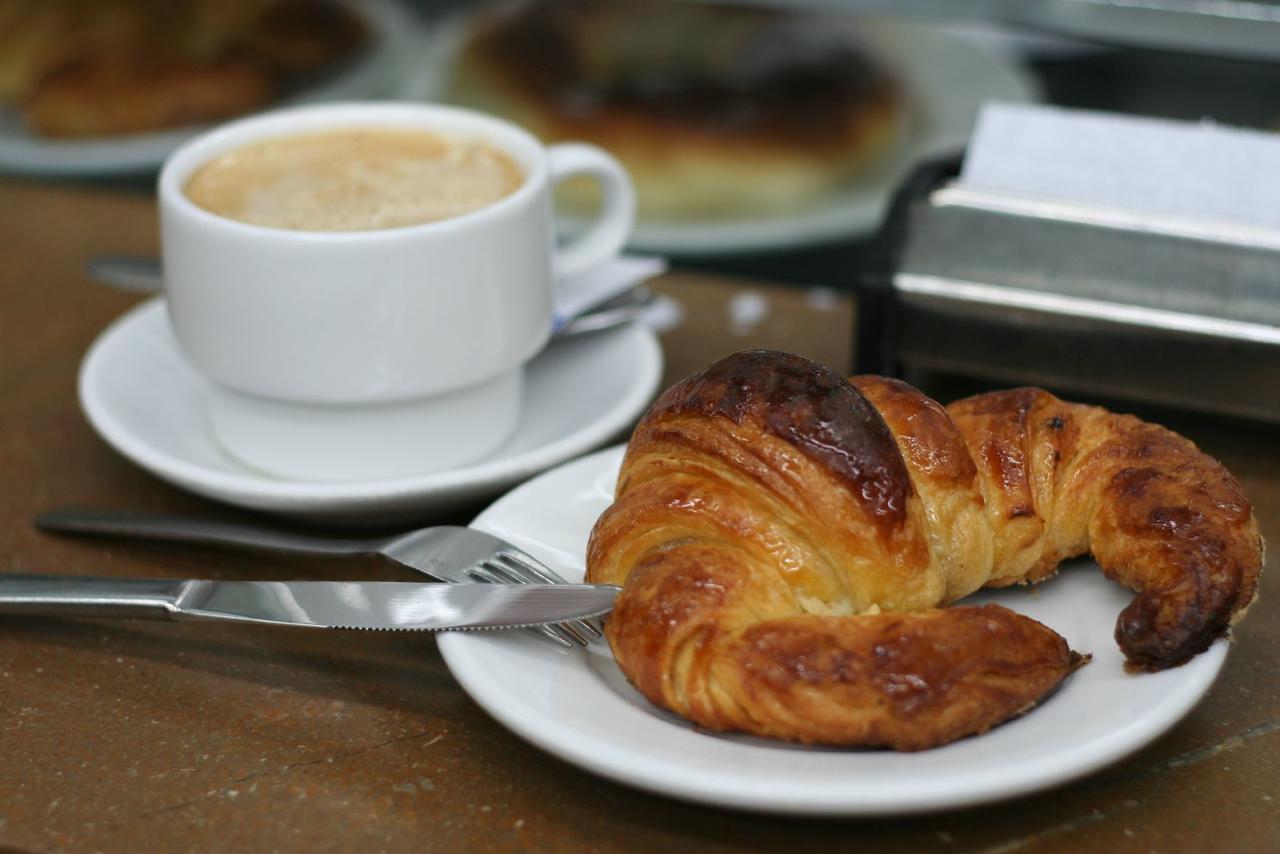Mundaka Hostel & Sports Cafe Екстериор снимка